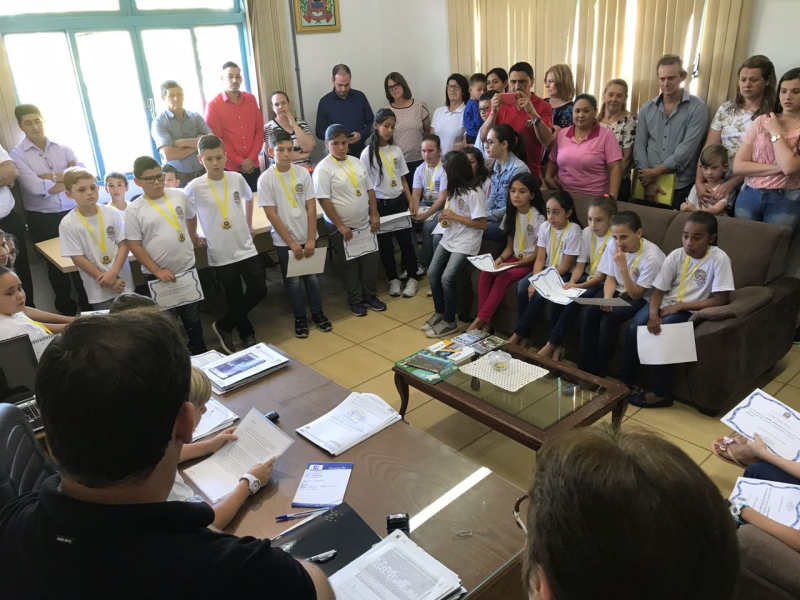 AUTORIDADES MIRINS EMPOSSADAS