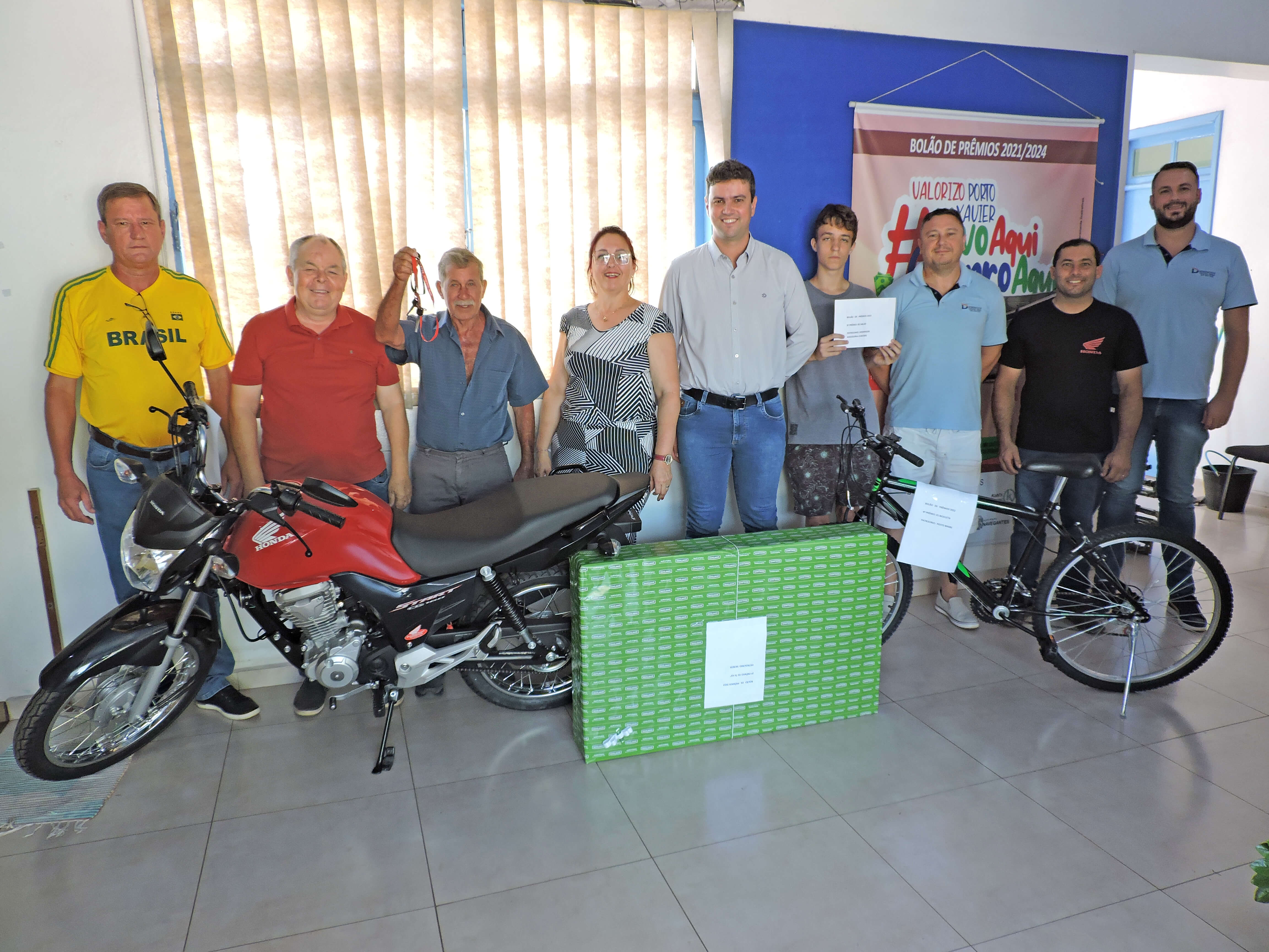 ENTREGUES PRÊMIOS AOS CONTEMPLADOS NA SEGUNDA ETAPA ANUAL DO BOLÃO DE PRÊMIOS