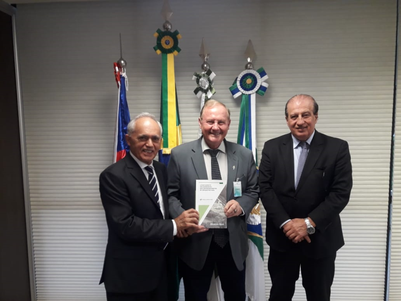 MISSÕES E PONTE INTERNACIONAL