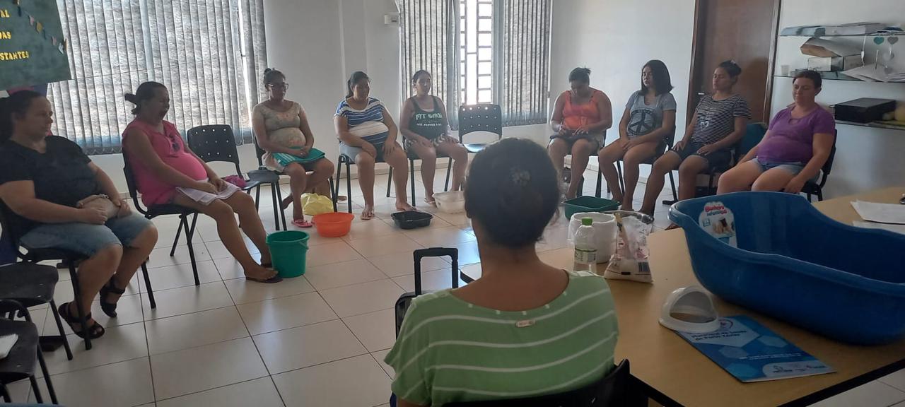 ENCONTRO DO PROJETO SER GESTANTE PROPORCIONA MOMENTOS DE RELAXAMENTO ÀS GESTANTES