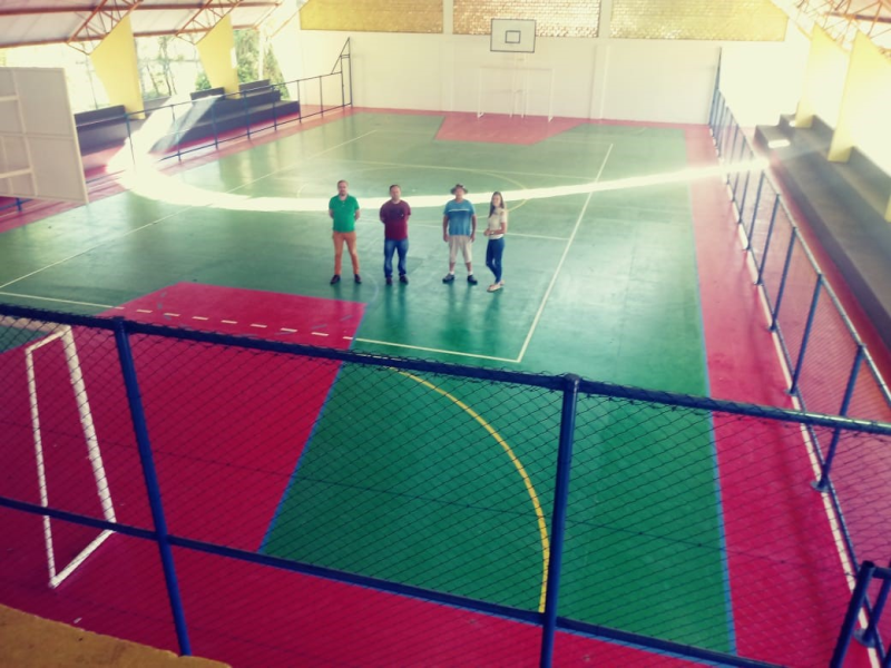 ENTREGA DA OBRA DE QUADRA DE ESPORTES 