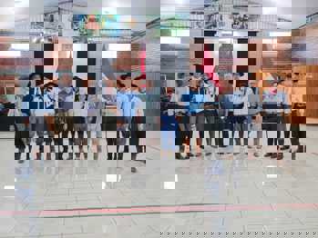 <p>COMITIVA DO CTG CORREDOR MISSIONEIRO PERNOITA EM S&Atilde;O PAULO DAS MISS&Otilde;ES COM A CHAMA FARROUPILHA A CAMINHO DE PORTO XAVIER</p>