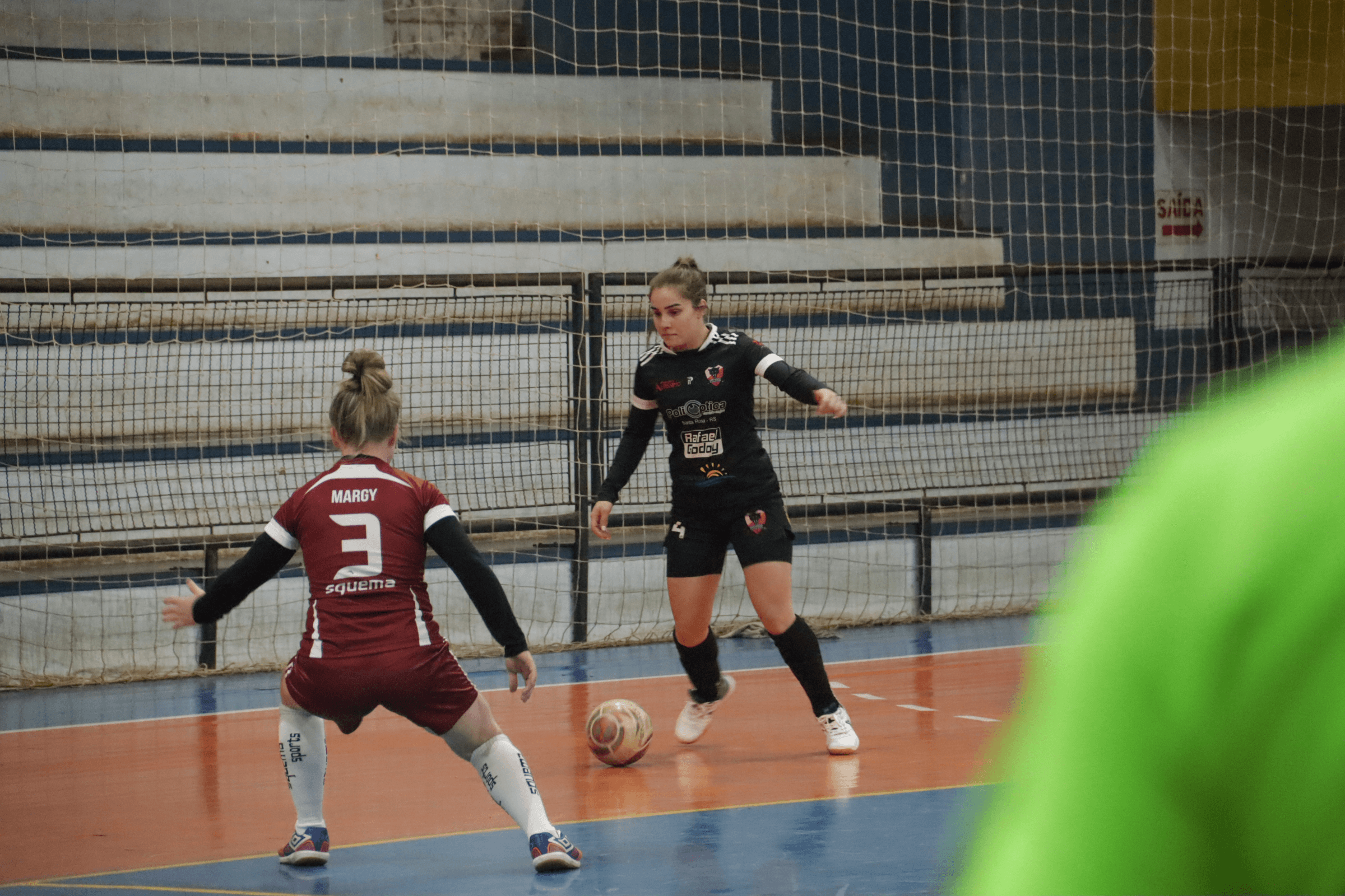 <p>CONFIRA OS RESULTADOS DA OITAVA RODADA DO CAMPEONATO MUNICIPAL DE VER&Atilde;O DE FUTSAL</p>