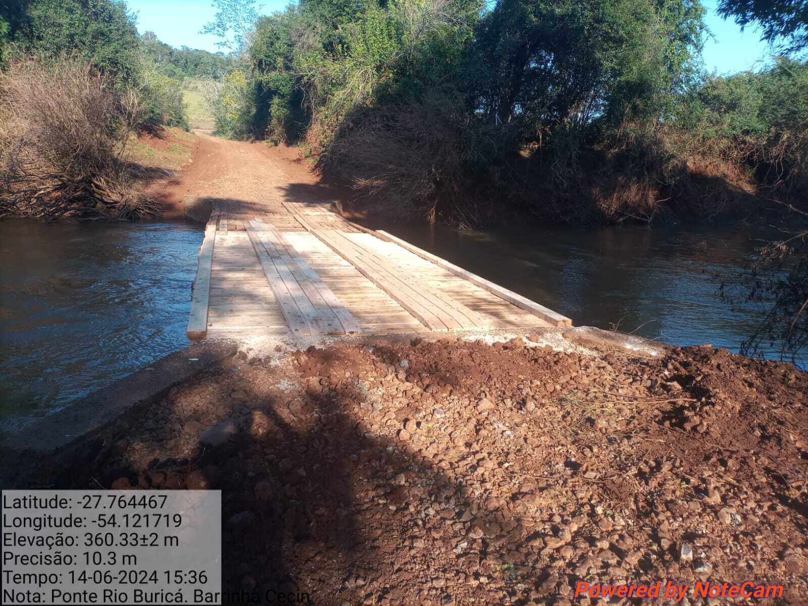 <p>PONTILH&Atilde;O EM BARRINHA CECIN FOI RECUPERADO</p>