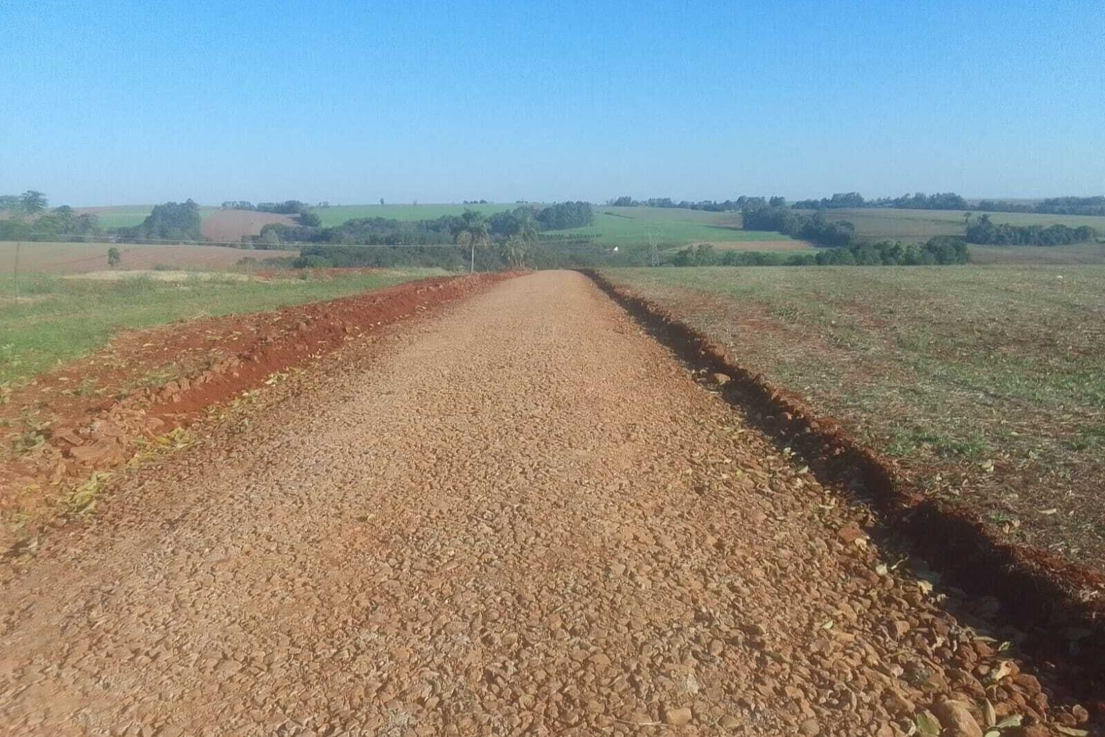 <p>TRECHO EM QUARAINZINHO FOI REVITALIZADO</p>