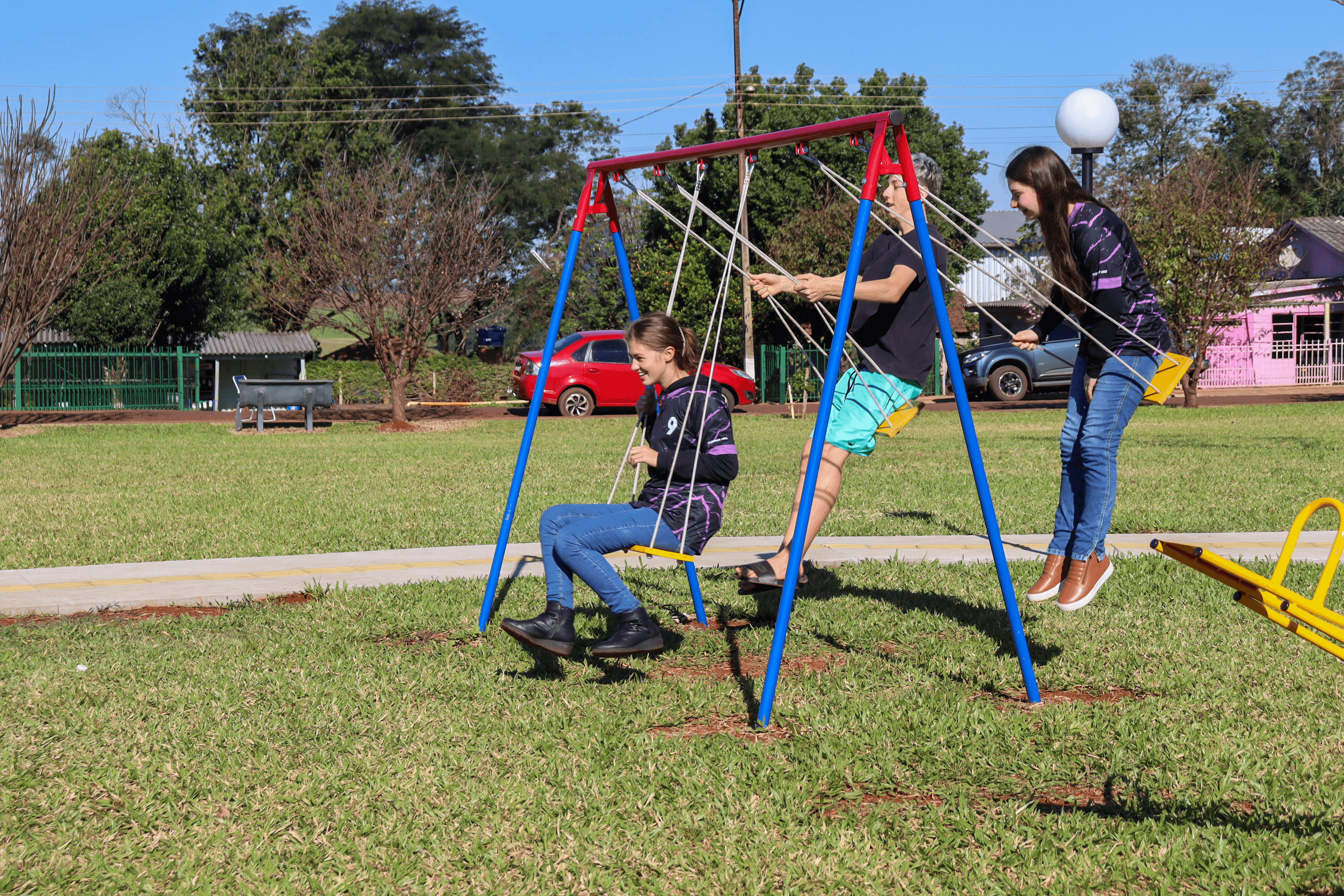 <p>OCORREU ONTEM A INAUGURA&Ccedil;&Atilde;O E ENTREGA DE MELHORIAS NOS ESPA&Ccedil;OS DE LAZER E &Aacute;REA DE ATIVIDADES F&Iacute;SICAS EM MANCHINHA</p>