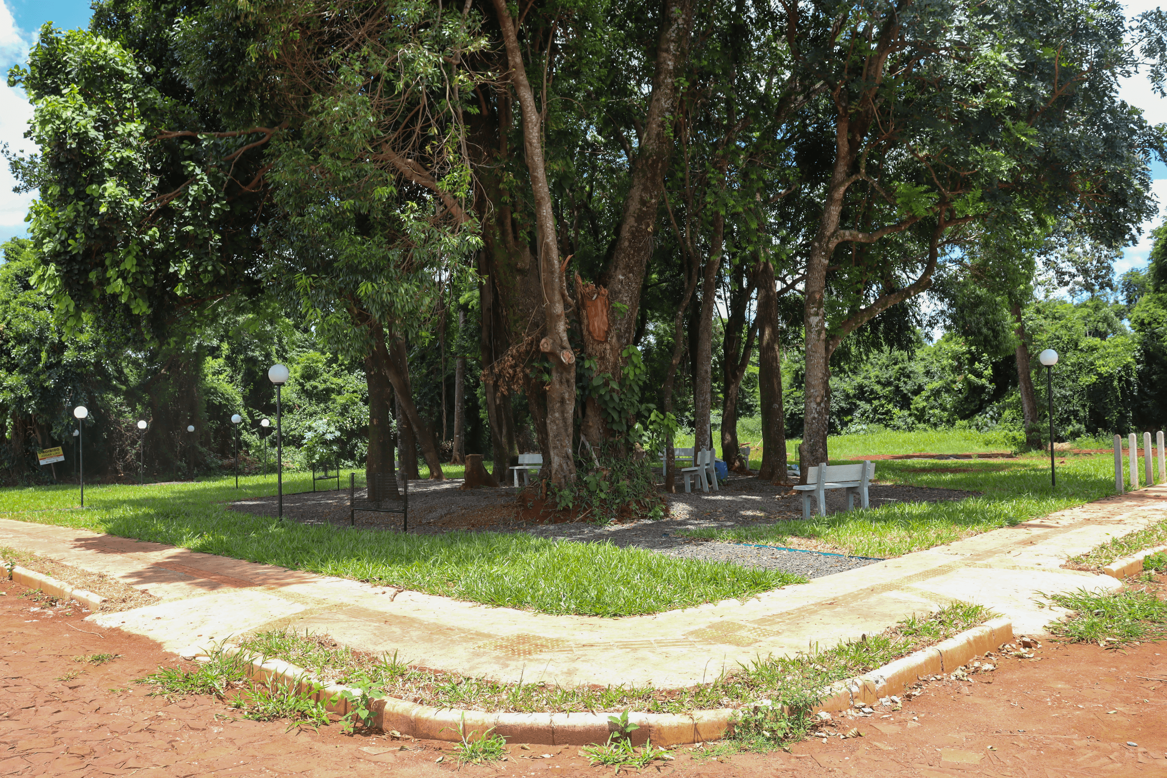 BAIRRO MOINHOS DE VENTO RECEBE LOCAL DE LAZER E RECREAÇÃO