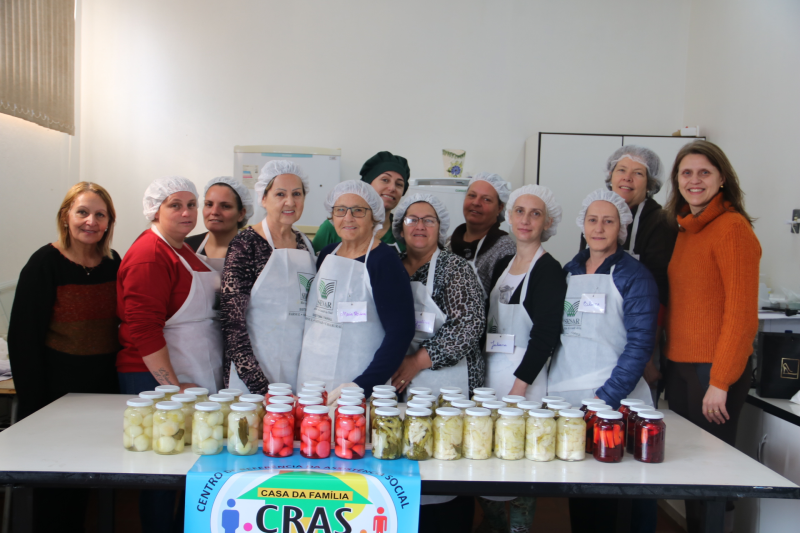 CRAS realiza curso de processamento de hortaliças
