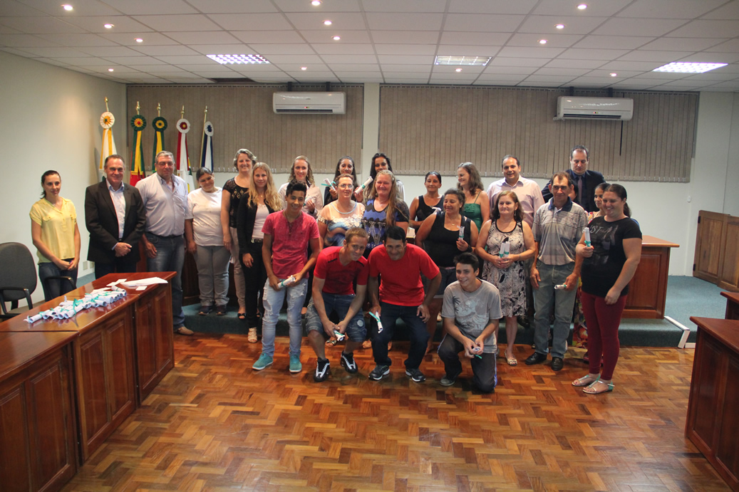 EXECUTIVO PARTICIPA DE FORMATURA DO RESIDENCIAL SANTA MARIA