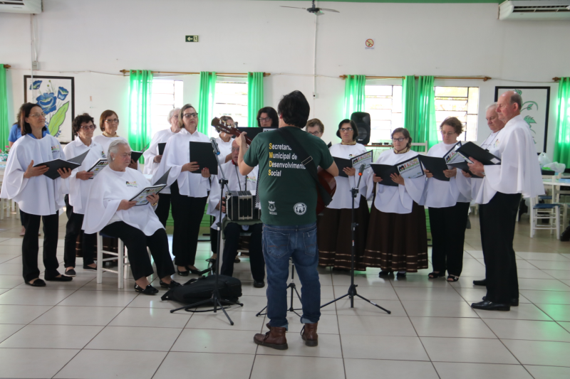 A melhor idade em destaque: realizada abertura da 10ª Semana Municipal do Idoso 