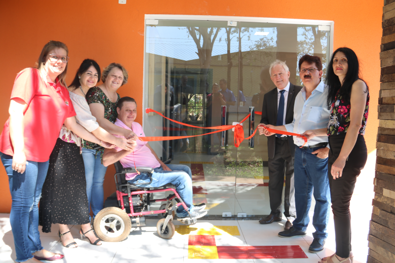 Governo Municipal inaugura Centro de Referência Especializado de Assistência Social