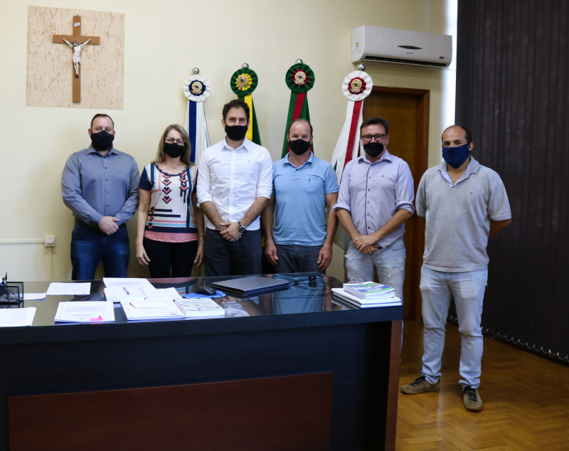 COORDENADOR REGIONAL DO PROGRESSITAS VISITA PREFEITO