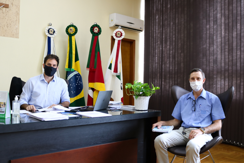 CORSAN SE REÚNE COM EXECUTIVO