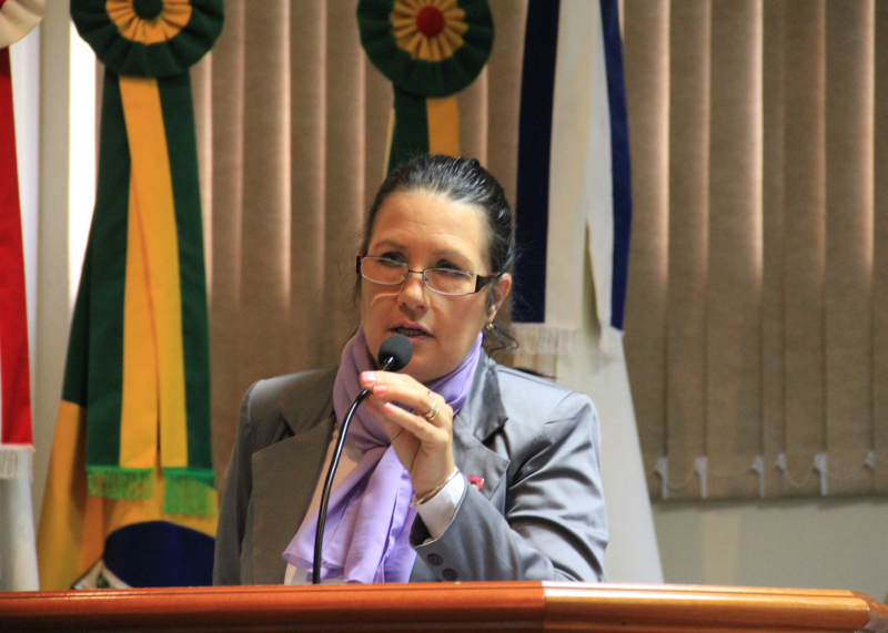 SECRETÁRIA DE POLÍTICAS DA MULHER PARTICIPA DE EVENTO EM CRUZ ALTA