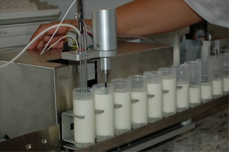 ASSINATURA PARA IMPLANTAÇÃO DO LABORATÓRIO DE ACQ DO LEITE OCORRE DIA 11