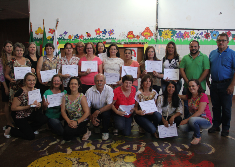 DESENVOLVIMENTO SOCIAL REALIZA FORMATURA DO CURSO DE PADARIA