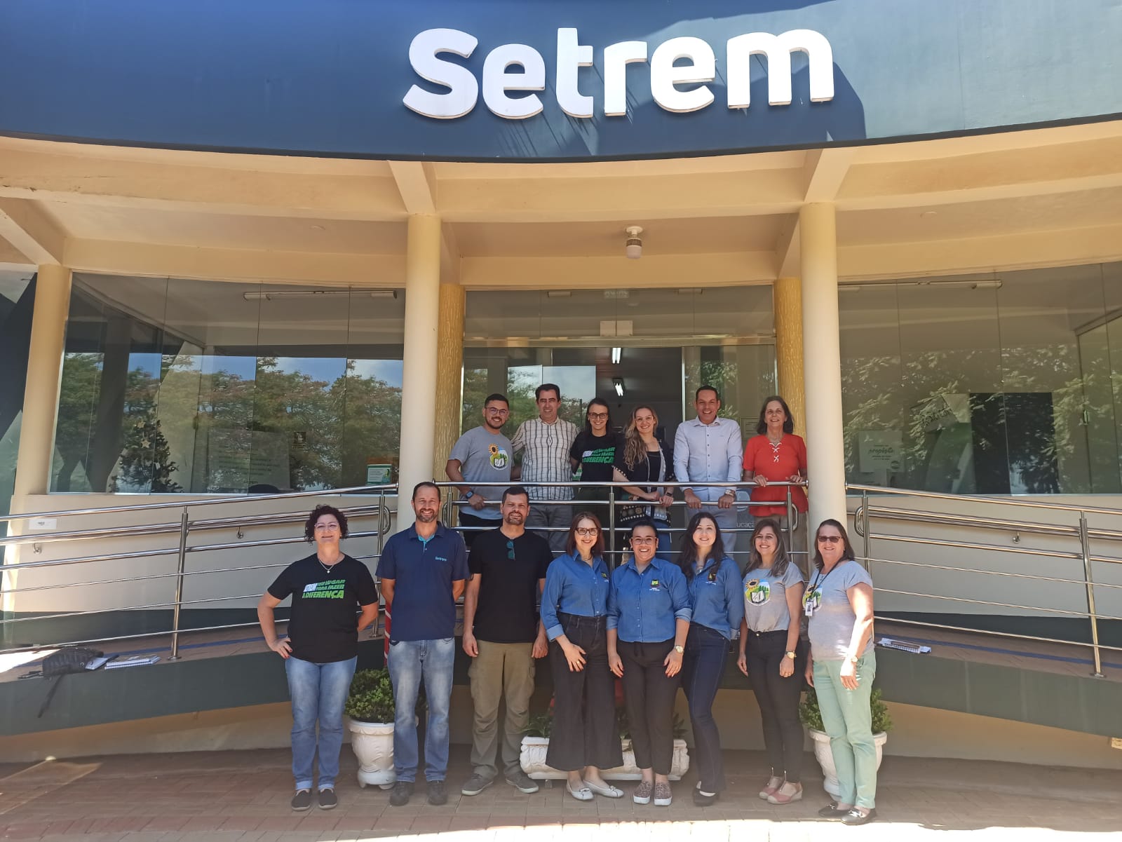 <p>TR&Ecirc;S DE MAIO IR&Aacute; RECEBER LABORAT&Oacute;RIO MAKER</p>