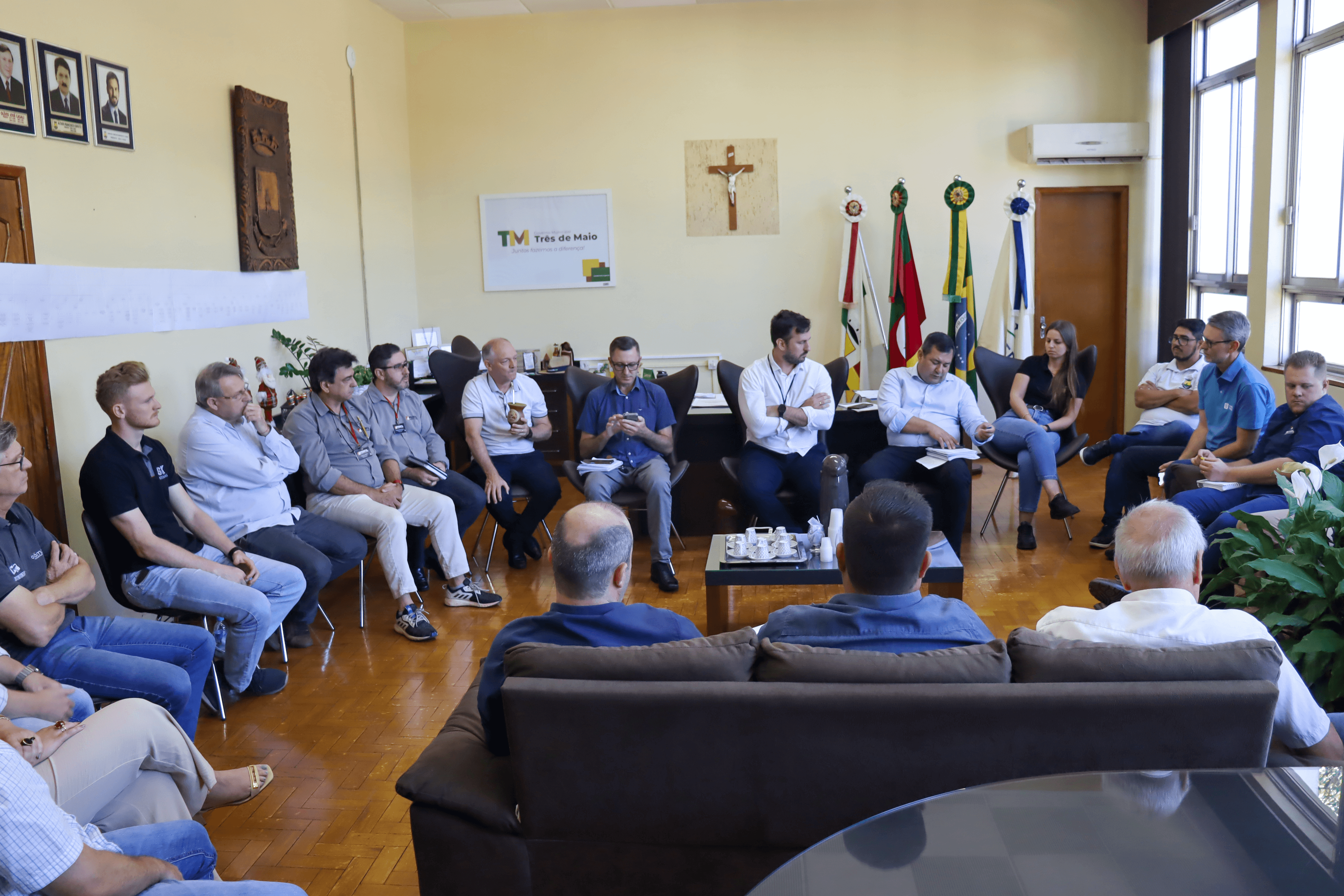 <p>REUNI&Atilde;O COM A CORSAN OCORREU ONTEM</p>