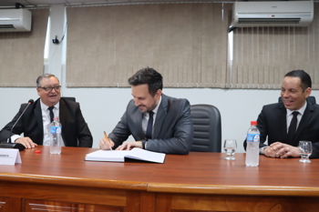 <p>POSSE DE PREFEITO, VICE-PREFEITO E VEREADORES OCORREU ONTEM</p>