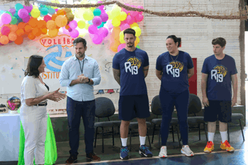 <p>GOVERNO MUNICIPAL DE TR&Ecirc;S DE MAIO FIRMA PARCERIA COM INSTITUTO REFATTI EM PROJETO DE VOLEIBOL</p>