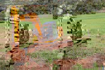 <p>A&Ccedil;&Otilde;ES PARA MELHORIAS NO ABASTECIMENTO DE &Aacute;GUA E RESERVAT&Oacute;RIOS PARA DESSEDENTA&Ccedil;&Atilde;O DE ANIMAIS J&Aacute; INICIARAM</p>