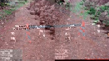 <p>PONTE SOBRE O RIO MANCHINHA EST&Aacute; INTERDITADA</p>