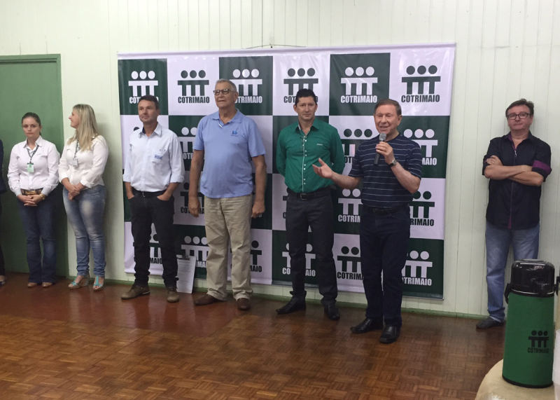 EXECUTIVO PARTICIPA DA COMEMORAÇÃO DE 48 ANOS DA COTRIMAIO