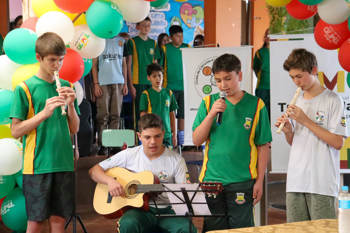 <p>NOVA ESTRUTURA MODERNIZA A EDUCA&Ccedil;&Atilde;O NA EMEF FREDERICO LENZ</p>