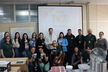 <p>GOVERNO MUNICIPAL REALIZA ENTREGA DE MATERIAIS E MELHORIAS NAS ESCOLAS DA REDE MUNICIPAL</p>