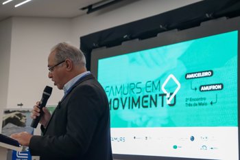 <p>FAMURS EM MOVIMENTO REUNIU LIDERAN&Ccedil;AS DA AMUFRON E AMUCELEIRO</p>