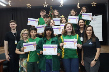 <p>FORMATURA DO PROGRAMA AVENTUREIROS DA PROGRAMA&Ccedil;&Atilde;O RE&Uacute;NE 133 ESTUDANTES EM TR&Ecirc;S DE MAIO</p>