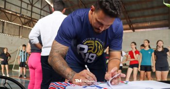 <p>AMPLIA&Ccedil;&Atilde;O DO PROJETO V&Ocirc;LEI NA ESCOLA EM PARCERIA COM O INSTITUTO REFATTI ATENDE A SOLICITA&Ccedil;&Atilde;O DA COMUNIDADE ESCOLAR</p>