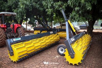 Governo Municipal fortalece a agricultura com novos implementos agr&iacute;colas adquiridos por meio de emenda parlamentar