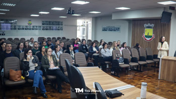 Oficina regional qualifica profissionais de sa&uacute;de em Tr&ecirc;s de Maio