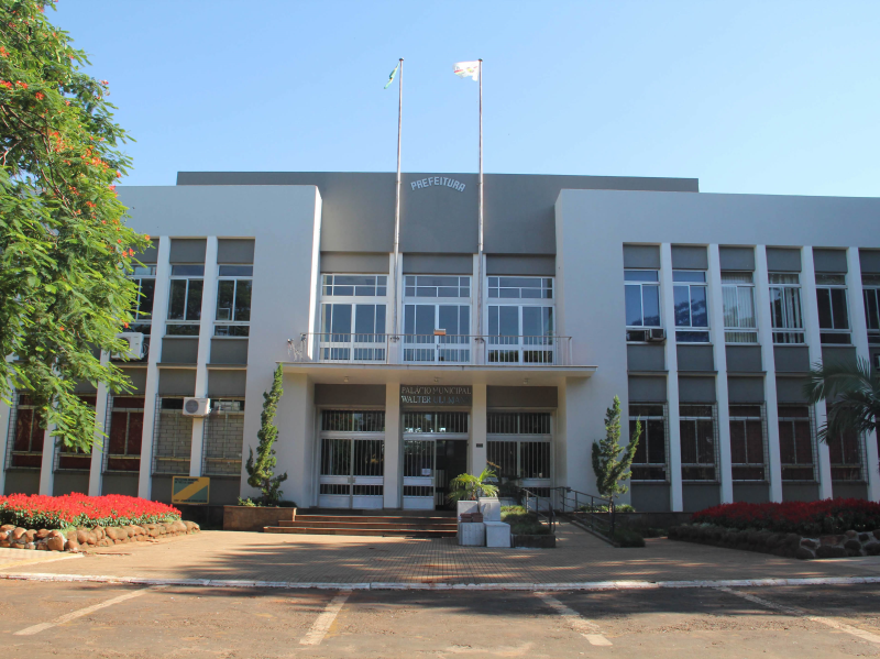 PREFEITURA REALIZA SELEÇÃO PÚBLICA PARA FARMACÊUTICO BIOQUÍMICO