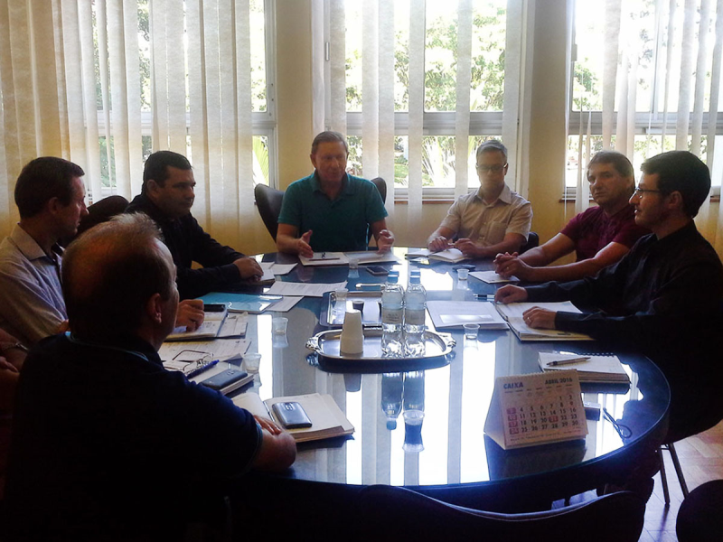 TRÊS DE MAIO E HORIZONTINA DISCUTEM AÇÕES DE ESGOTAMENTO SANITÁRIO