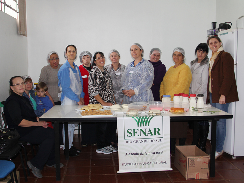 DESENVOLVIMENTO SOCIAL REALIZA CURSO DE DERIVADOS DO LEITE