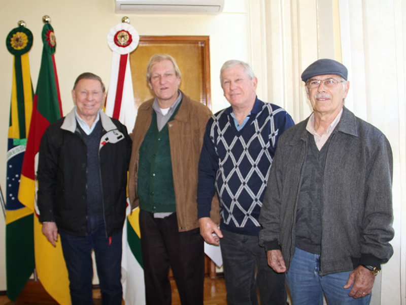 PREFEITO RECEBE VISITA DO IRMÃO 