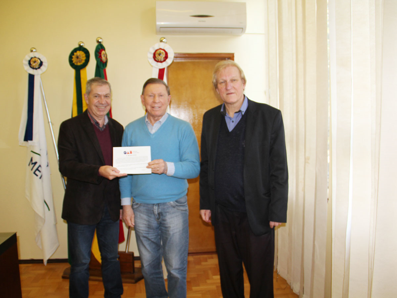 EXECUTIVO SE REÚNE COM PRESIDENTE DA OAB SUBSEÇÃO TRÊS DE MAIO