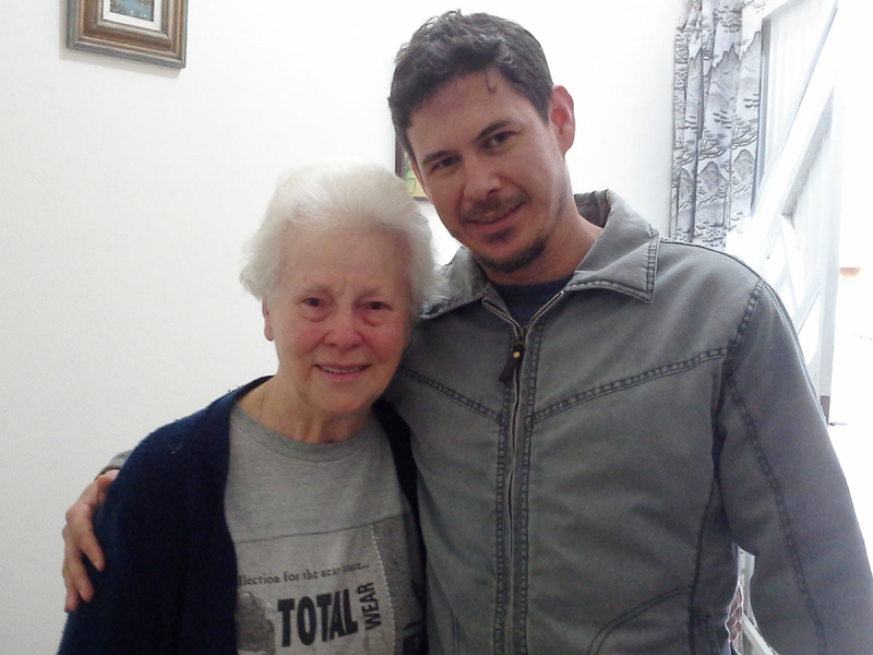 MOTORISTA AJUDA IDOSA QUE CAI DE ÔNIBUS