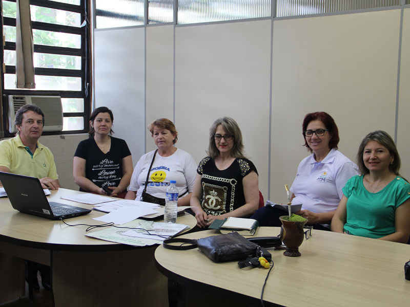 REUNIÃO SOBRE OUVIDORIA DO SUS É REALIZADA EM TRÊS DE MAIO 