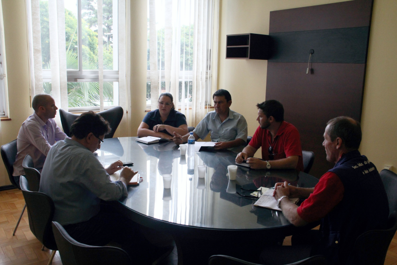 Prefeito recebe representantes da Emater de Três de Maio