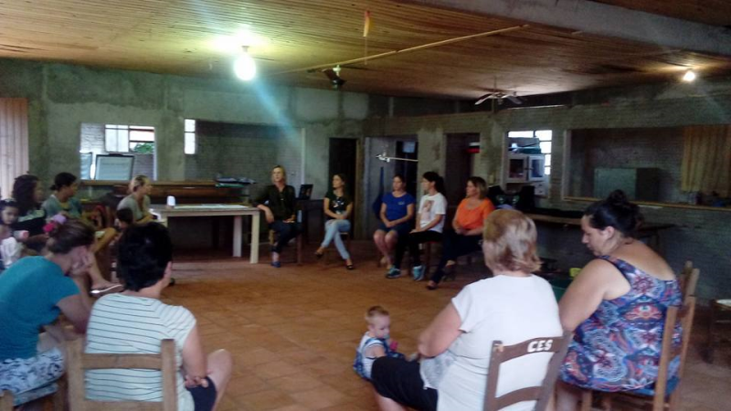 Mês da Mulher: Cuidar das Mães para proteger as Crianças