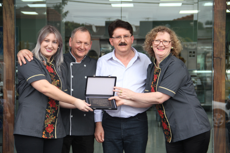 Prefeito participa de inauguração da Padaria São Francisco