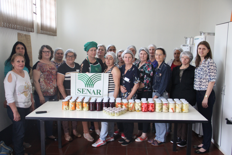 Curso de Processamento de Hortaliças é realizado pelo CRAS