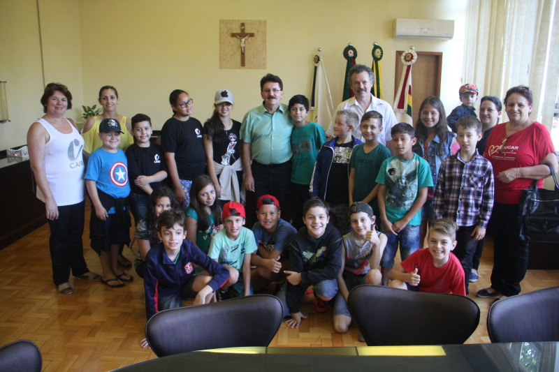 Alunos visitam Prefeitura de Três de Maio