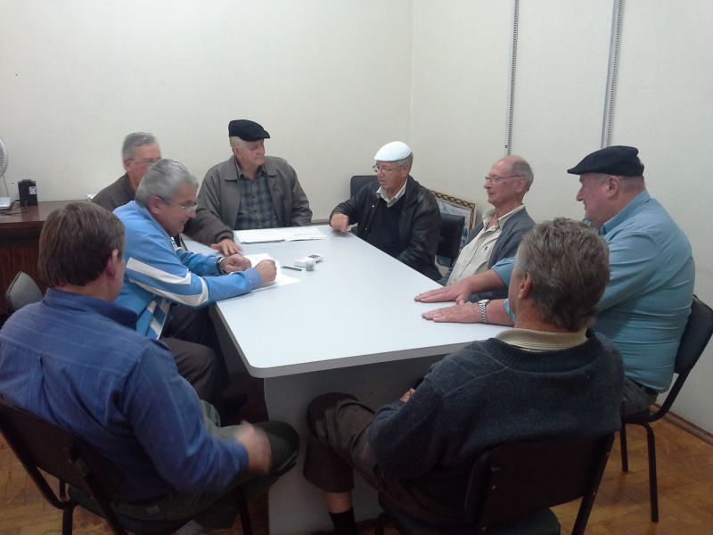 TAXISTAS SE REÚNEM COM EXECUTIVO E LEGISLATIVO