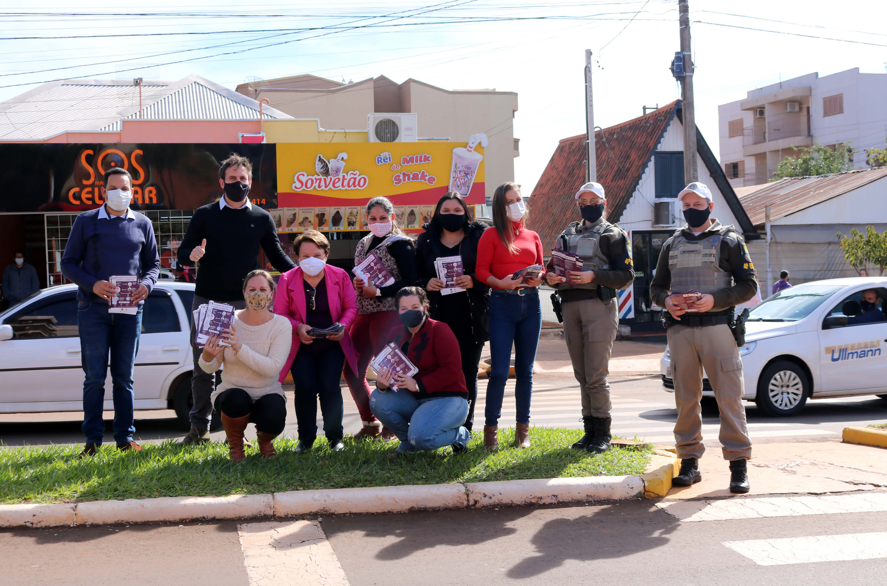 BLITZ DE CONSCIENTIZAÇÃO CONTRA A VIOLÊNCIA DOMÉSTICA OCORREU NA SEXTA-FEIRA