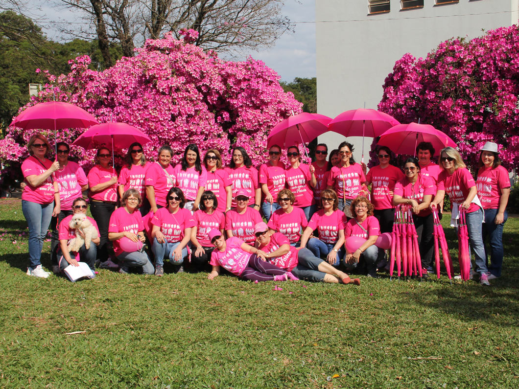 CAMINHADA DAS VITORIOSAS ENVOLVE CERCA DE 500 PESSOAS 