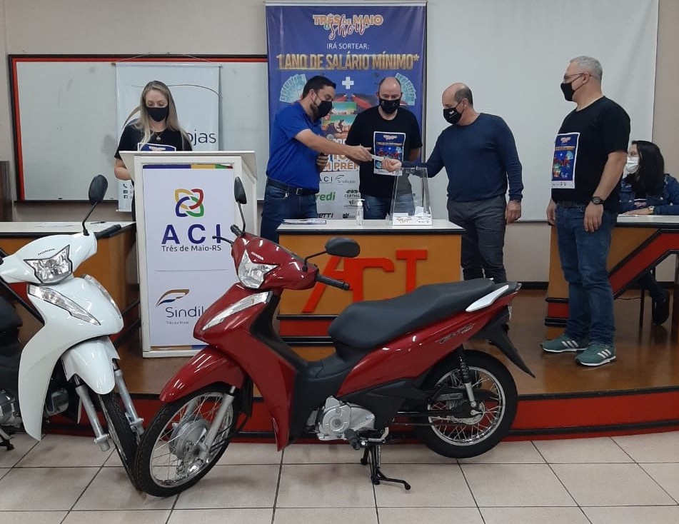 MAIS UM SORTEIO DO PROMOCIONAL TRÊS DE MAIO É SHOW OCORREU HOJE